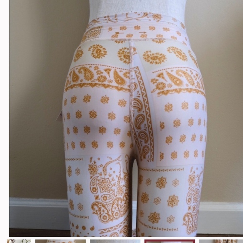 The Upside X Anthropologie Carmen Bandana Yoga Leggings Gold Paisley NWOT🍑🍑🍑 - Picture 9 of 12